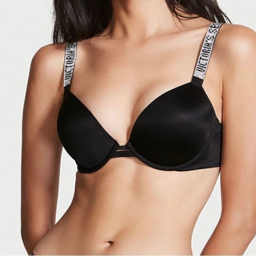 NWT VICTORIA’S SECRET very sexy push up bra with shine straps 36C